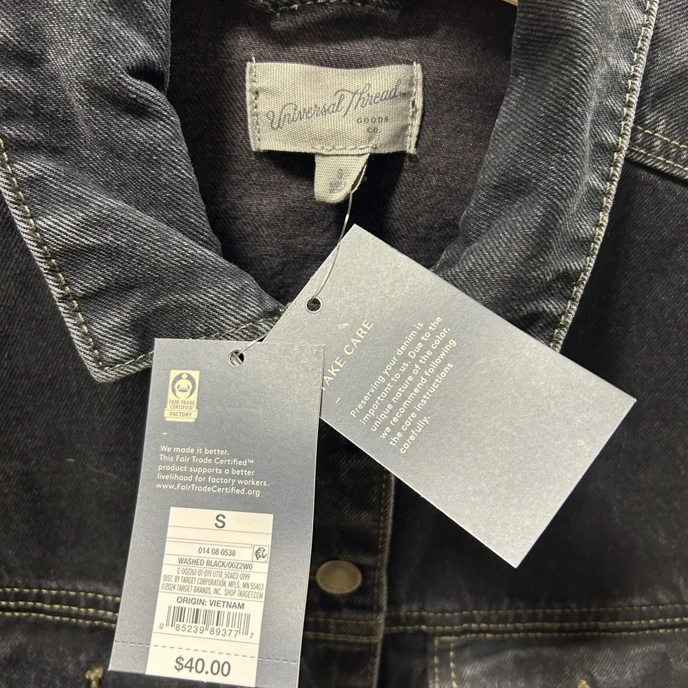 New Universal Thread Women's Washed Black Denim Jacket Size Small NWT - Picture 4 of 4